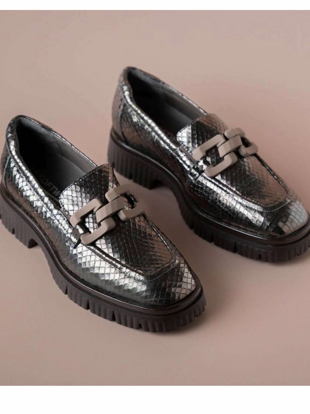 Softwaves Metallic Snake Print Chain Lug Sole Loafers EU 37.5 US 7.5 / 7